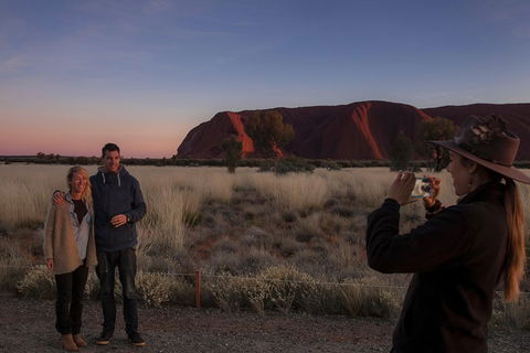 Highlights Of Uluru Including Sunrise And Breakfast - Winery Find 4
