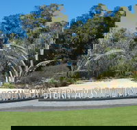 Very Best of Perth Tour - Wildlife Park  City Highlights Tour - Winery Find