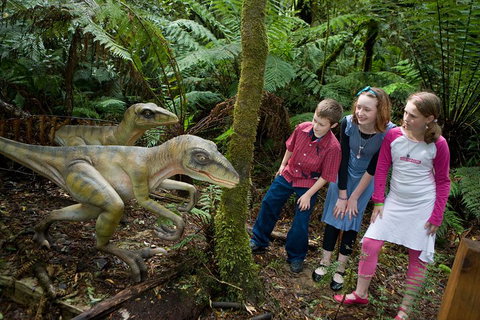 Adventure Sunset Three Day Great Ocean Road Tour - Winery Find 2