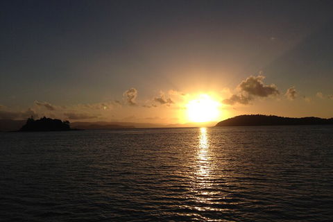 Sunset Sail In The Whitsundays - Winery Find 4