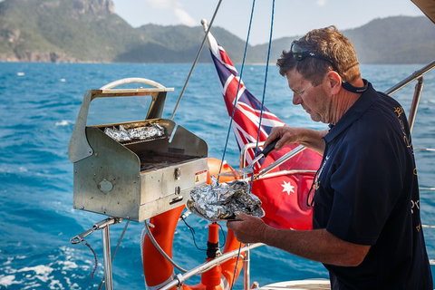 2-Night Cabin Charter Aboard Cruising Yacht Milady - Winery Find 5