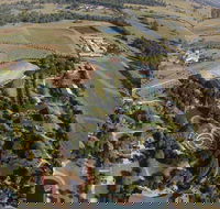 Hunter Valley Broken Back Range Helicopter Flight from Cessnock - Winery Find