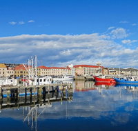 Grand Hobart Walking Tour - Winery Find
