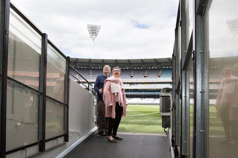 Ultimate Sports Lovers Bus Tour Of Melbourne - Winery Find 3