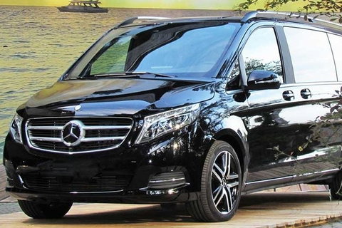 Yarra Valley Premium Tour Lunch And Sparkling Wine Tasting At Domaine Chandon - Winery Find 1