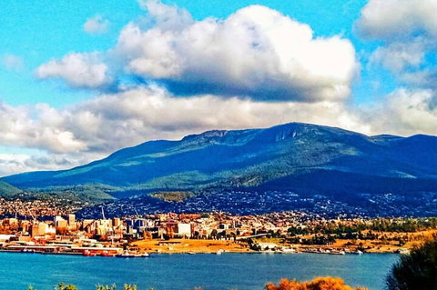 Hobart Half-Day Sightseeing Coach Tram Tour - Winery Find 2