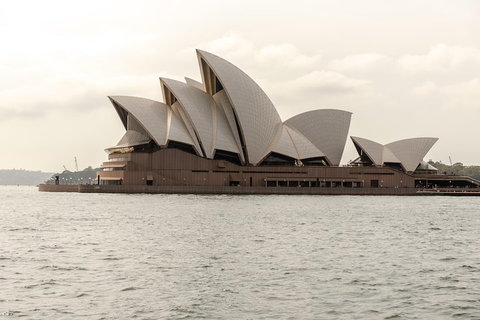 The Beauty Of Sydney Private Bike Tour - Winery Find 0