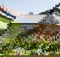 Adelaide City Highlights Tour - Winery Find