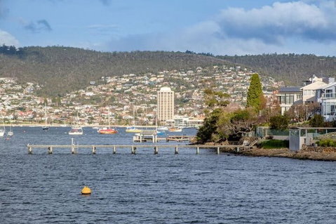 Derwent River Historic Harbour Cruise From Hobart - Winery Find 5