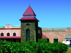 Lou Miranda Estate And Miranda Restaurant - Winery Find 1