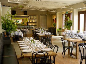 Bird In Hand - Gallery Restaurant - Winery Find 1