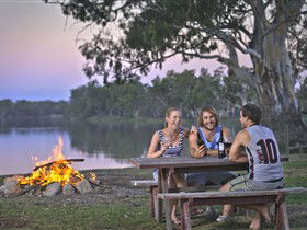 Caudo Vineyard Cellar Door - Winery Find 2