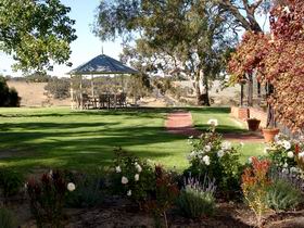 Currency Creek Winery And Restaurant - Winery Find 0