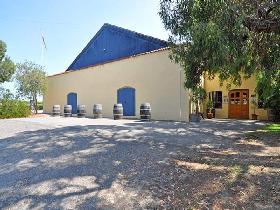 Currency Creek Winery And Restaurant - Winery Find 1