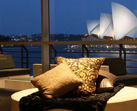 Cruise Bar Restaurant And Events - Winery Find 5