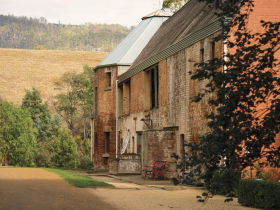 Derwent Bridge TAS Winery Find