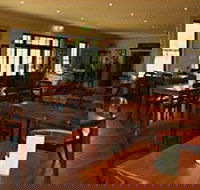 The Beekeepers Inn Cafe/Restaurant - Winery Find