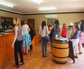Tour Mudgee Now And Then - Winery Find 0